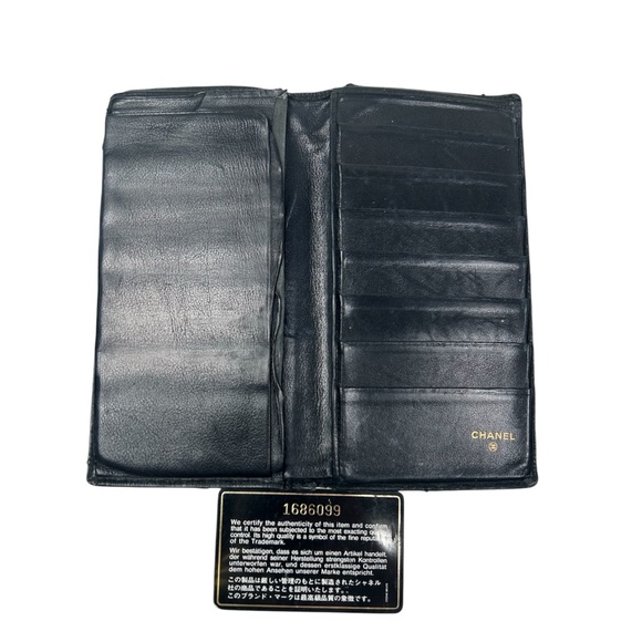 CHANEL Black Leather Card Holder - Picture 1 of 11
